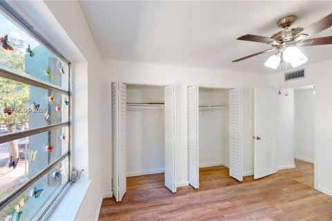 Снять в аренду кондоминиум в Майами, Флорида 2 спальни, 72м2, № 2065212 - фото 13