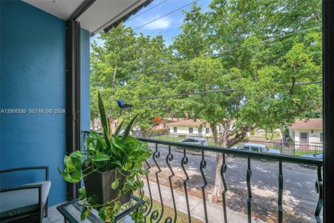 Снять в аренду кондоминиум в Майами, Флорида 2 спальни, 72м2, № 2065212 - фото 17