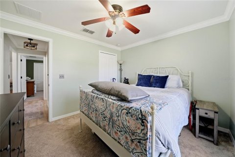 House in Spring Hill, Florida 4 bedrooms, 142.05 sq.m. № 2205423 - photo 17