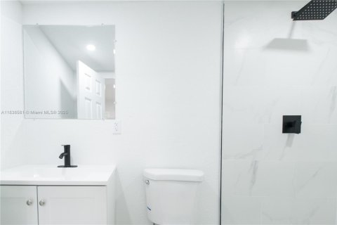 Villa ou maison à vendre à Miami, Floride: 3 chambres, 79.15 m2 № 1836660 - photo 11