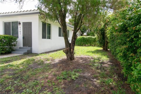 Villa ou maison à vendre à Miami, Floride: 3 chambres, 79.15 m2 № 1836660 - photo 19
