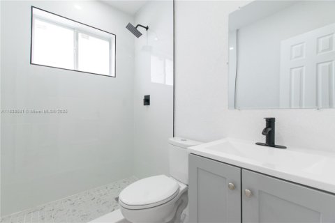 Villa ou maison à vendre à Miami, Floride: 3 chambres, 79.15 m2 № 1836660 - photo 15