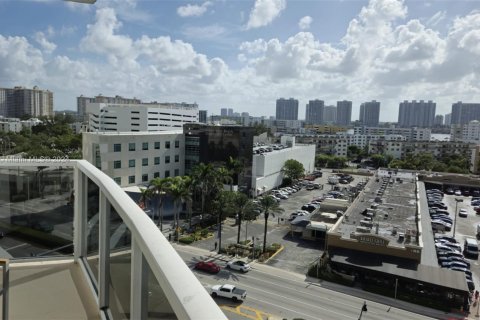 Hotel in Sunny Isles Beach, Florida 51.19 sq.m. № 2079283 - photo 17