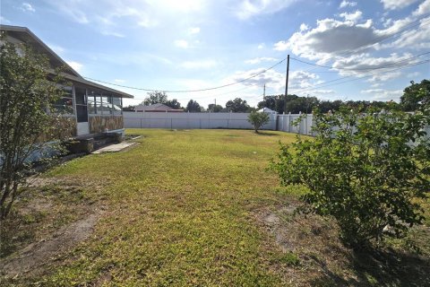 House in Plant City, Florida 3 bedrooms, 126.72 sq.m. № 2313057 - photo 15
