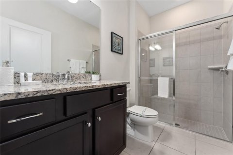 Touwnhouse à vendre à Davenport, Floride: 5 chambres, 212.1 m2 № 2130864 - photo 5