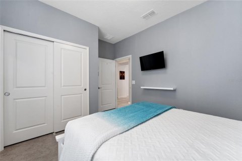 Touwnhouse à vendre à Davenport, Floride: 5 chambres, 212.1 m2 № 2130864 - photo 4