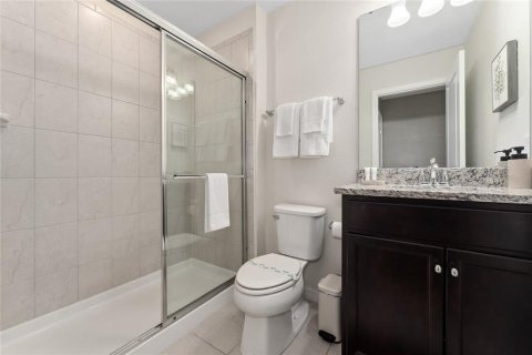 Touwnhouse à vendre à Davenport, Floride: 5 chambres, 212.1 m2 № 2130864 - photo 17