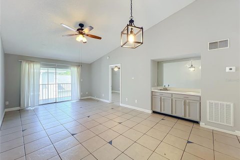 Copropriété à louer à Orlando, Floride: 2 chambres, 91.04 m2 № 2430884 - photo 10