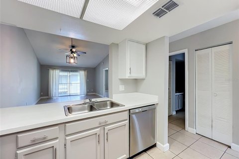 Copropriété à louer à Orlando, Floride: 2 chambres, 91.04 m2 № 2430884 - photo 9