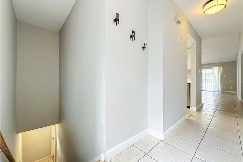 Copropriété à louer à Orlando, Floride: 2 chambres, 91.04 m2 № 2430884 - photo 6