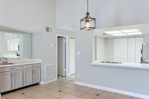 Copropriété à louer à Orlando, Floride: 2 chambres, 91.04 m2 № 2430884 - photo 20