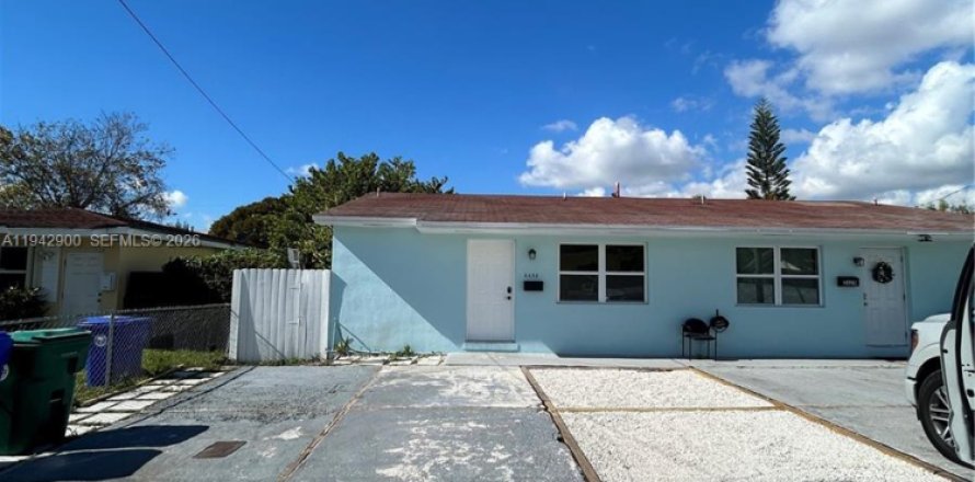 Villa ou maison à Miami, Floride 2 chambres № 1999227