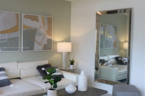 Купить виллу или дом в Хомстед, Флорида 4 спальни, 137.77м2, № 1967786 - фото 29