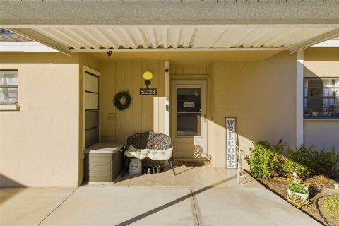Casa en venta en Sarasota, Florida, 2 dormitorios, 89.74 m2 № 2110885 - foto 3