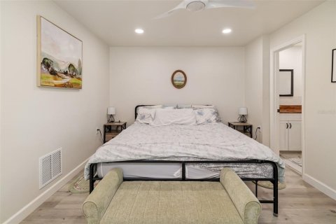 Casa en venta en Sarasota, Florida, 2 dormitorios, 89.74 m2 № 2110885 - foto 18