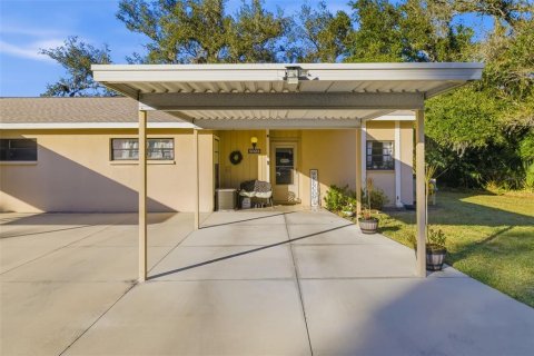 House in Sarasota, Florida 2 bedrooms, 89.74 sq.m. № 2110885