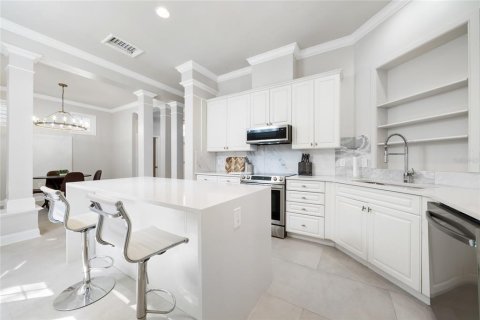 House in Gainesville, Florida 3 bedrooms, 247.21 sq.m. № 2233477 - photo 24