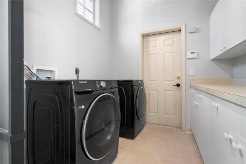 House in Gainesville, Florida 3 bedrooms, 247.21 sq.m. № 2233477 - photo 20