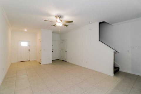 Townhouse in Lutz, Florida 3 bedrooms, 151.8 sq.m. № 2203222 - photo 5
