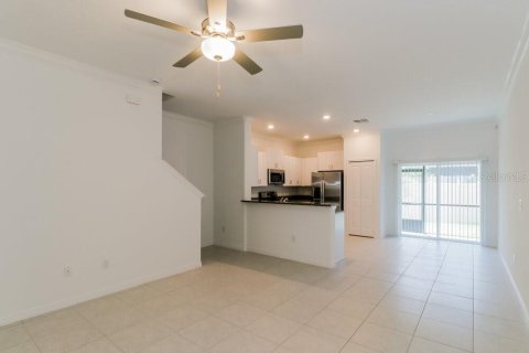 Townhouse in Lutz, Florida 3 bedrooms, 151.8 sq.m. № 2203222 - photo 6
