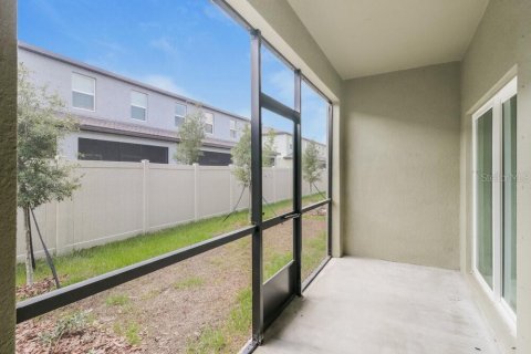 Townhouse in Lutz, Florida 3 bedrooms, 151.8 sq.m. № 2203222 - photo 8
