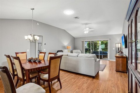Villa ou maison à vendre à The Villages, Floride: 3 chambres, 146.6 m2 № 2389345 - photo 3