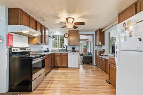 Villa ou maison à vendre à Englewood, Floride: 2 chambres, 100.33 m2 № 2155680 - photo 11