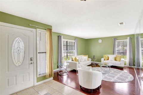 House in Orlando, Florida 4 bedrooms, 214.6 sq.m. № 1762004 - photo 5