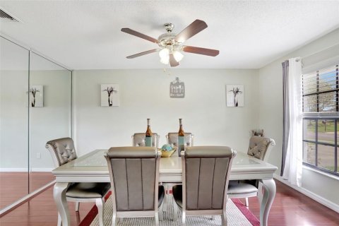 House in Orlando, Florida 4 bedrooms, 214.6 sq.m. № 1762004 - photo 7