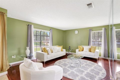 House in Orlando, Florida 4 bedrooms, 214.6 sq.m. № 1762004 - photo 6