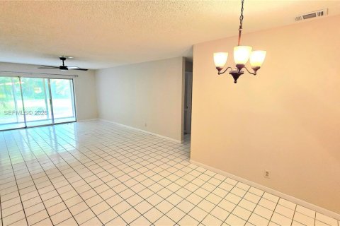 Casa en alquiler en Boynton Beach, Florida, 3 dormitorios, 112.97 m2 № 2060948 - foto 5