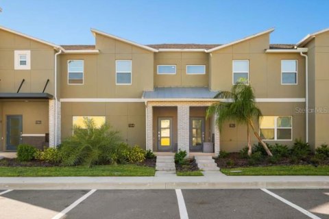Townhouse in Davenport, Florida 4 bedrooms, 176.7 sq.m. № 2287021