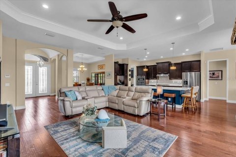 House in Bradenton, Florida 3 bedrooms, 246.28 sq.m. № 1718742 - photo 11