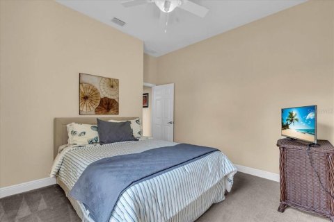 House in Bradenton, Florida 3 bedrooms, 246.28 sq.m. № 1718742 - photo 28