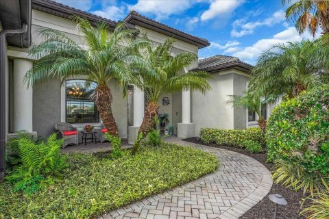 House in Bradenton, Florida 3 bedrooms, 246.28 sq.m. № 1718742 - photo 4