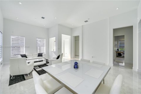 Casa en alquiler en Ave Maria, Florida, 4 dormitorios № 2088626 - foto 5