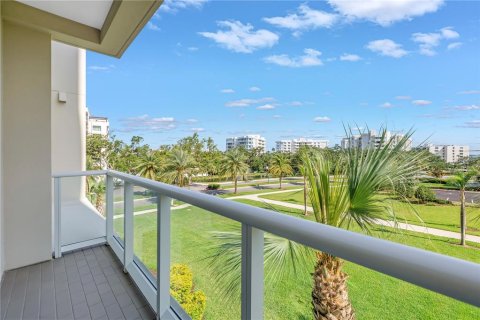 Condominio en venta en Belleair, Florida, 2 dormitorios, 160.16 m2 № 1778990 - foto 24