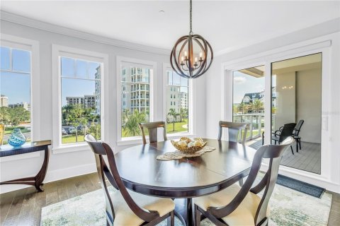 Condominio en venta en Belleair, Florida, 2 dormitorios, 160.16 m2 № 1778990 - foto 8