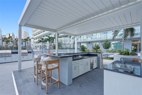Condo in Saint Petersburg, Florida, 4 bedrooms  № 2238022 - photo 30