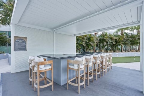 Condo in Saint Petersburg, Florida, 4 bedrooms  № 2238022 - photo 27