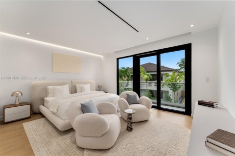 Adosado en venta en Miami, Florida, 3 dormitorios № 1998681 - foto 11