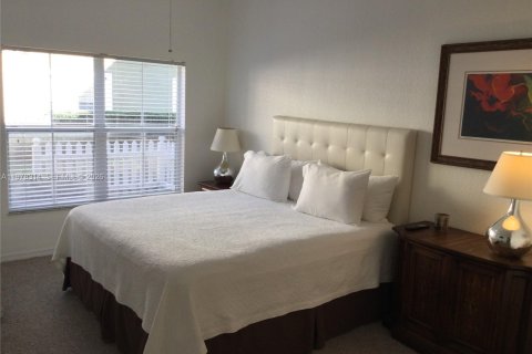 Adosado en alquiler en Kissimmee, Florida, 3 dormitorios № 2079296 - foto 7
