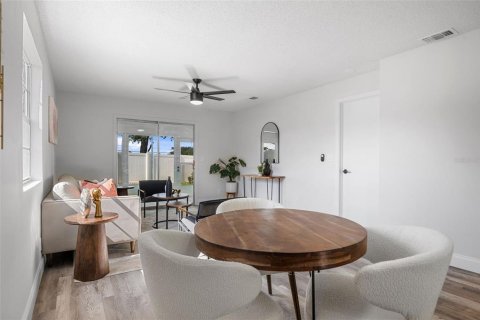 Adosado en venta en Titusville, Florida, 2 dormitorios, 104.24 m2 № 1881176 - foto 10