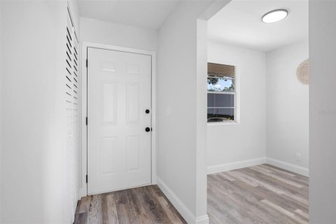 Adosado en venta en Titusville, Florida, 2 dormitorios, 104.24 m2 № 1881176 - foto 5
