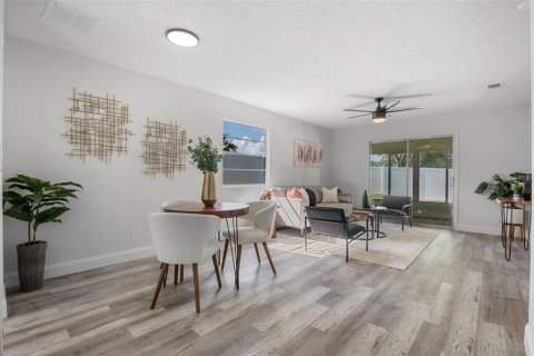Adosado en venta en Titusville, Florida, 2 dormitorios, 104.24 m2 № 1881176 - foto 7
