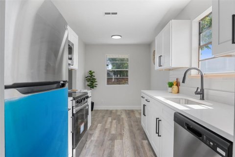 Adosado en venta en Titusville, Florida, 2 dormitorios, 104.24 m2 № 1881176 - foto 11