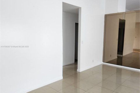 House in Cooper City, Florida 3 bedrooms, 137.87 sq.m. № 1726203 - photo 8