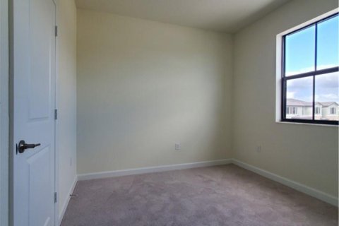 Снять в аренду квартиру в Хайалиа, Флорида 3 комнаты, 131.18м2, № 2253792 - фото 18
