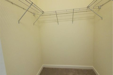 Снять в аренду квартиру в Хайалиа, Флорида 3 комнаты, 131.18м2, № 2253792 - фото 12
