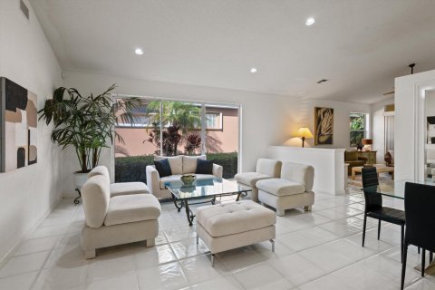 House in Lake Worth, Florida 3 bedrooms, 203.64 sq.m. № 2175504 - photo 6